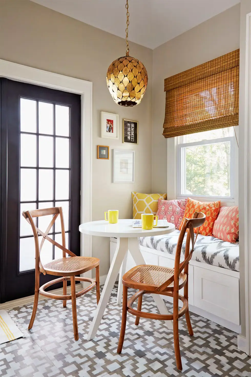 16 Cozy Small Dining Nooks You’ll Love in 2025