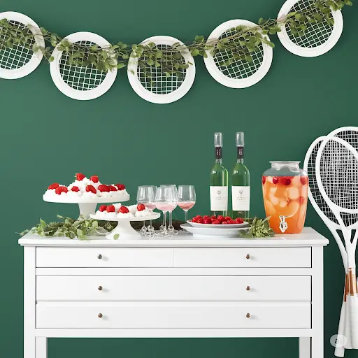 Preppy Chic: 15 Sophisticated Soirées for Your Most Memorable Birthday Yet