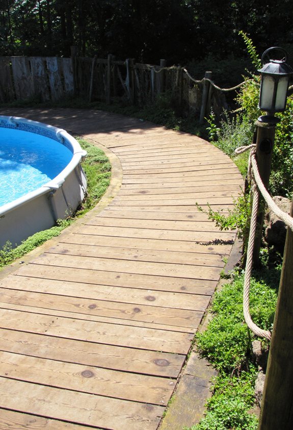 eco friendly reclaimed pallet deck